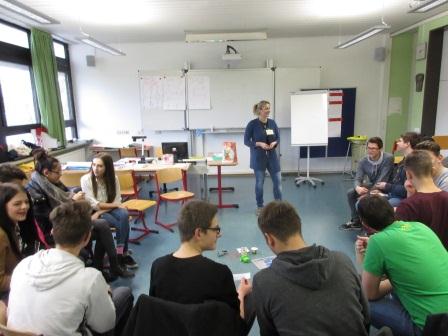 Als Vorbereitung für den deutsch-tschechischen Schüleraustausch lud die Schule Tandem-Sprachanimateurin Michaela Vaňková ein