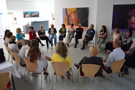 In diversen Workshops konnten die Teilnehmer/-innen im Verlauf des Fachforums ihre methodischen Kompetenzen für die deutsch-tschechische Jugendarbeit erweitern.