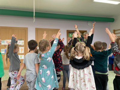 Sprachanimation mit Grundschulkindern